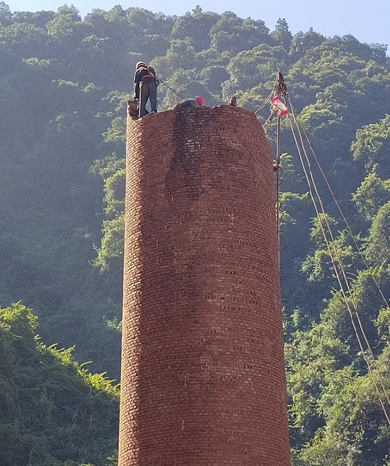 煙囪拆除公司:專業(yè)技藝,豐富經(jīng)驗